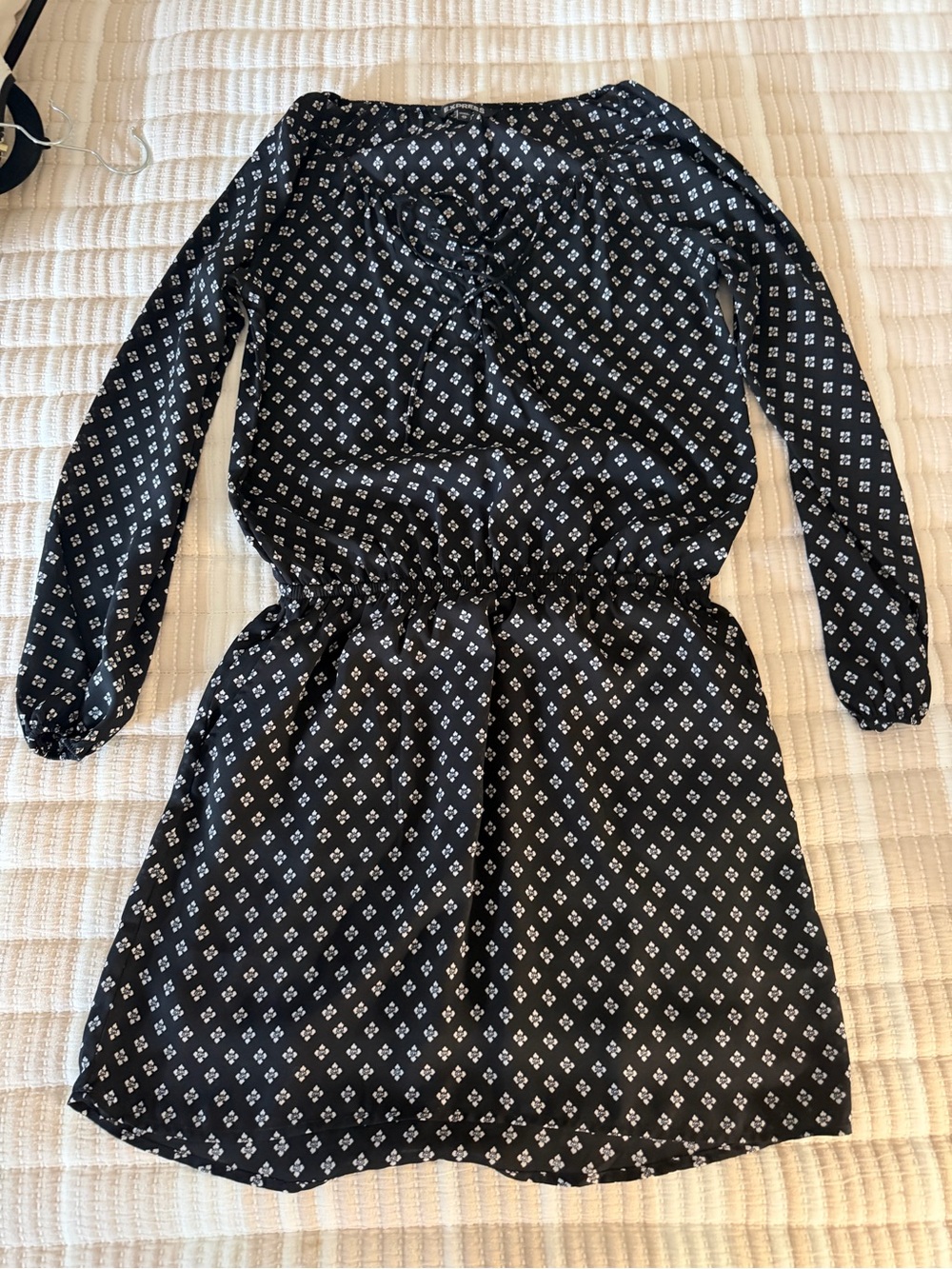 Express Black Long-Sleeve Printed Mini Dress